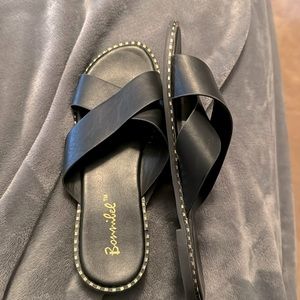 Sandals, black. Size 7. Great condition.